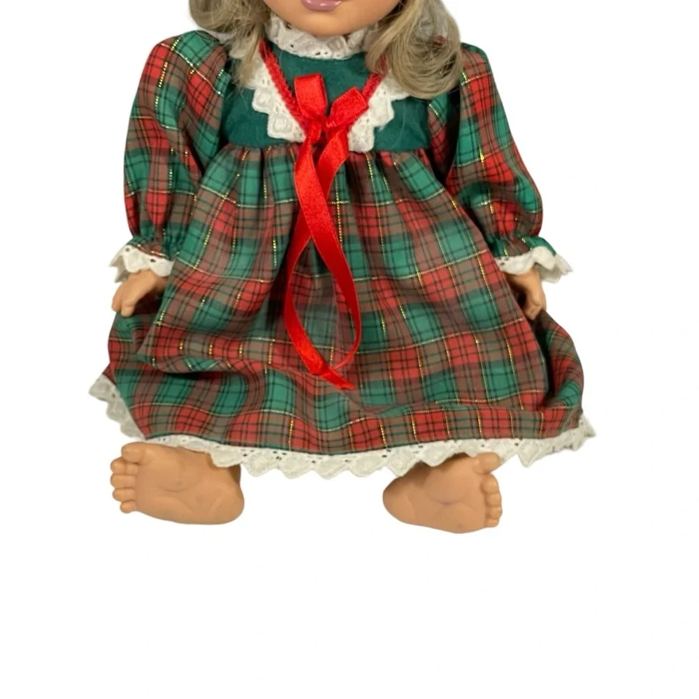 Baby So Beautiful 1995 Blonde Hair Green/Hazel Eyes Plaid Tartan Dress Doll 14”